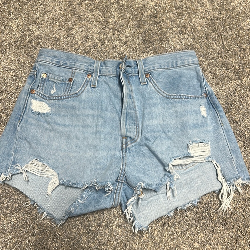 Levi's Women's 501 Original Shorts Button Fly